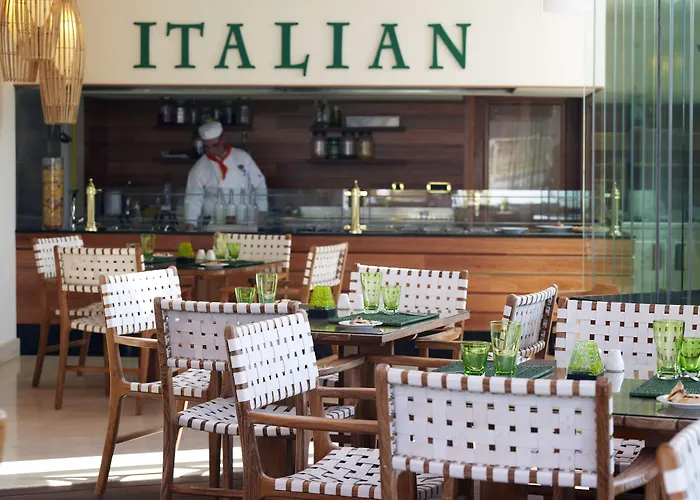 Mitsis Selection Laguna Complex